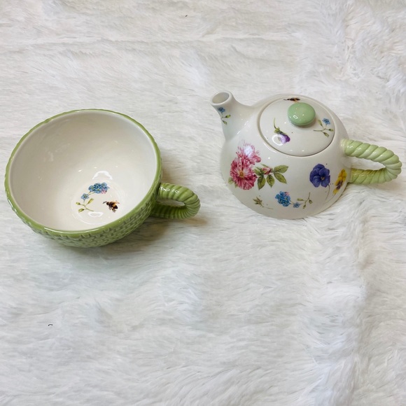 Marjolein Bastin Teacup and Teapot Set - Picture 2 of 8
